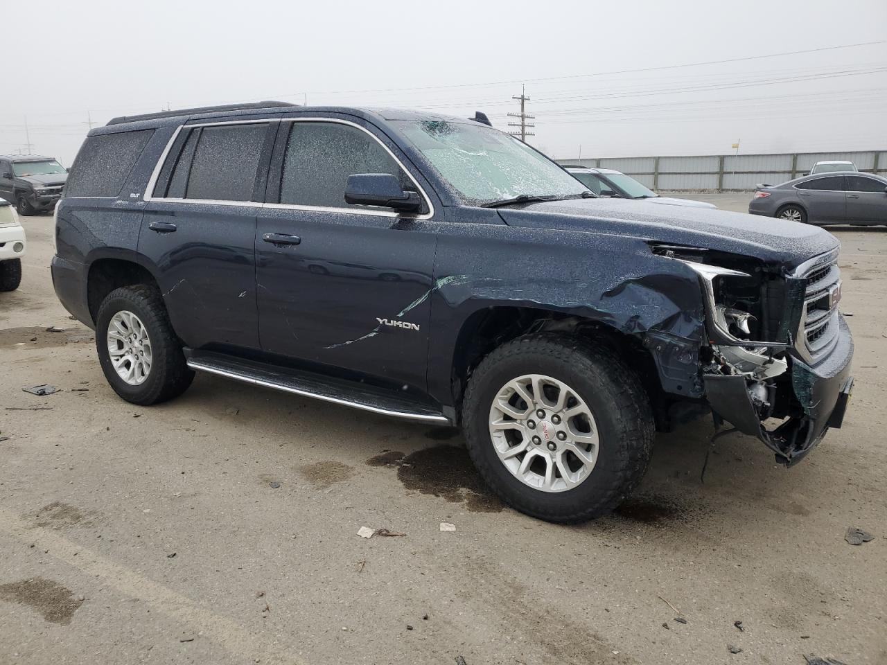 VIN 1GKS2BKC6HR388921 2017 GMC YUKON no.4