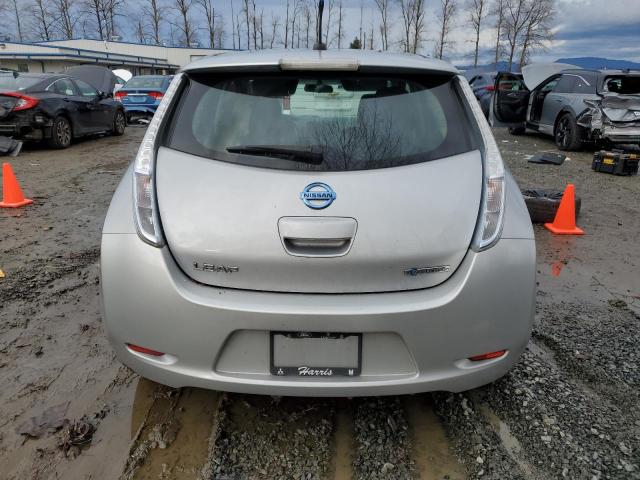  NISSAN LEAF 2013 Srebrny