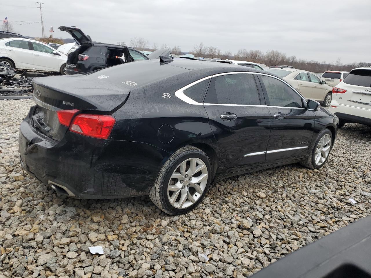 VIN 1G1125S3XJU120992 2018 CHEVROLET IMPALA no.3