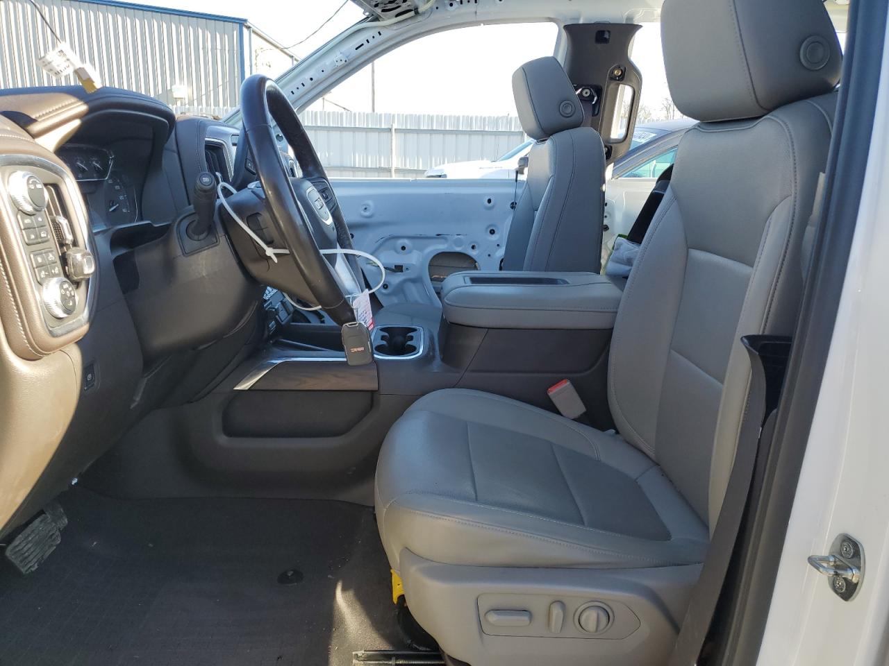 2021 GMC Sierra - Image 7