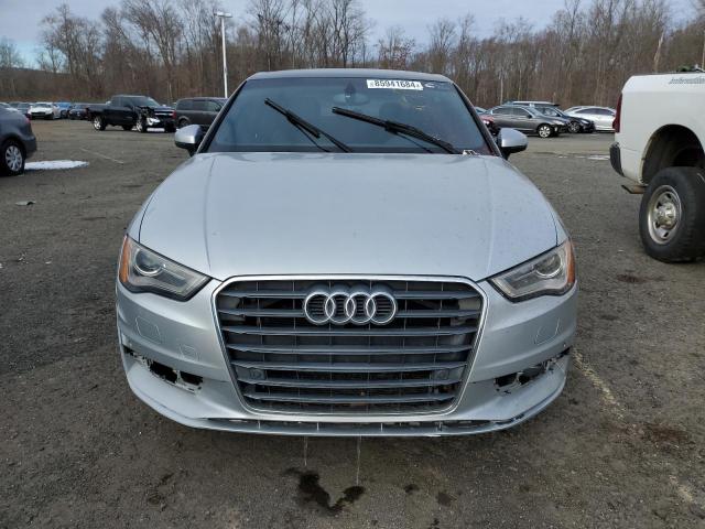 Sedans AUDI A3 2015 Srebrny