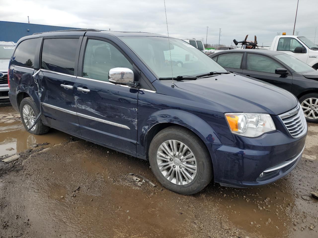 VIN 2C4RC1CG3GR215269 2016 CHRYSLER MINIVAN no.4