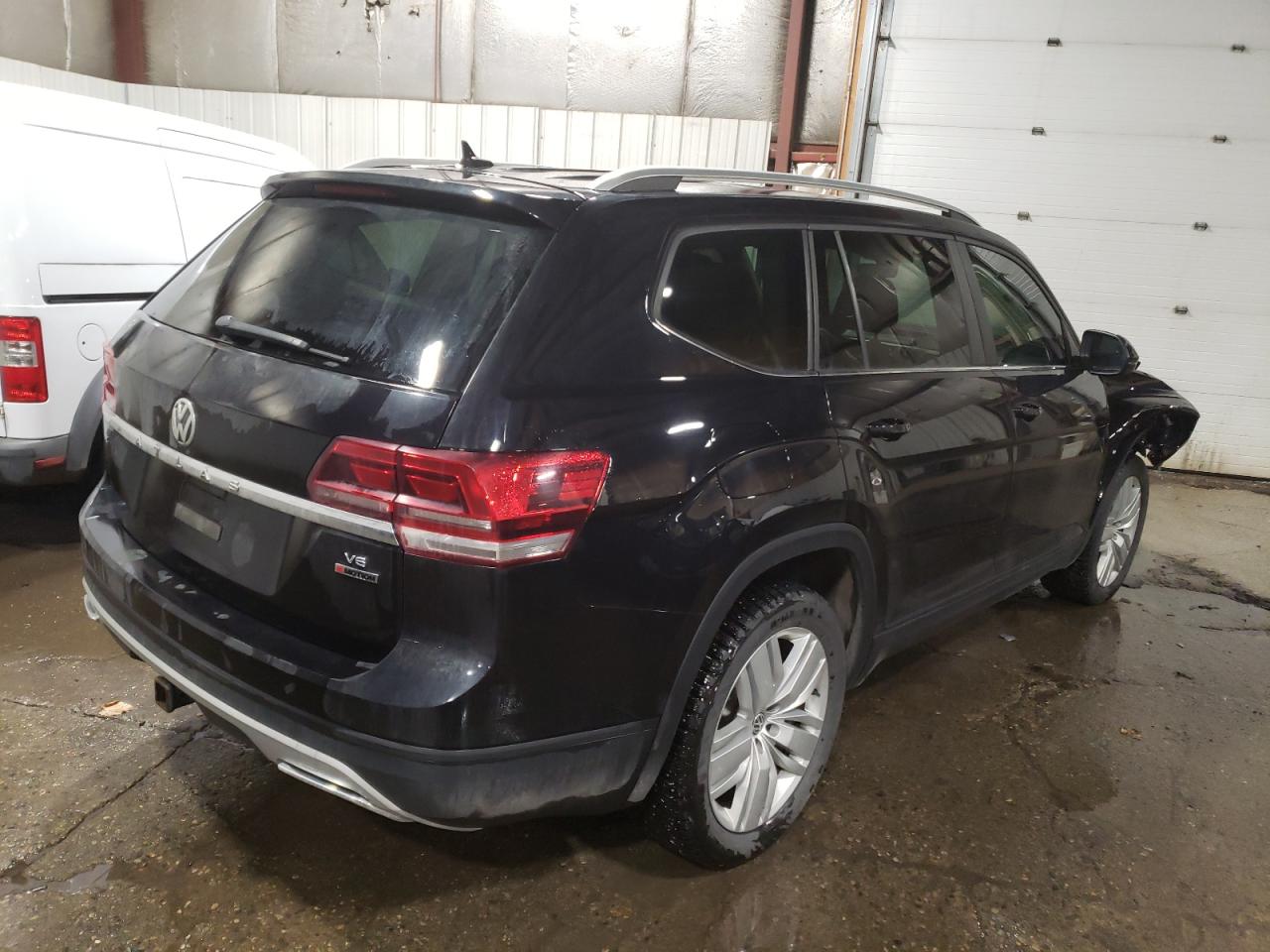 2019 Volkswagen Atlas - Image 3