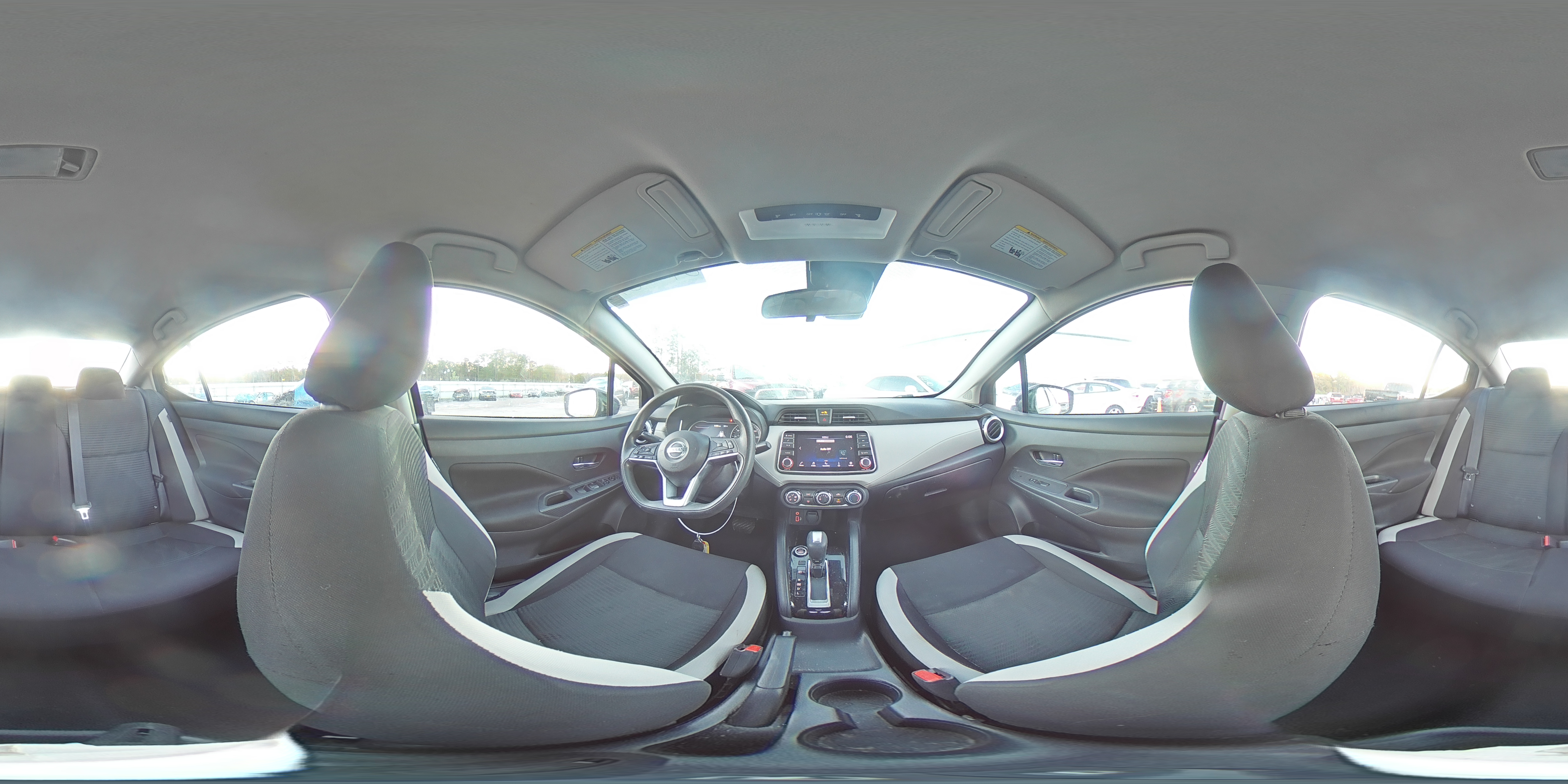 2021 Nissan Versa - Image 14
