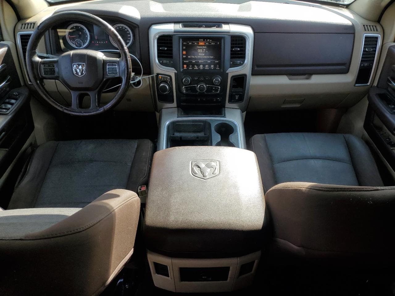 2015 RAM 1500 - Image 8