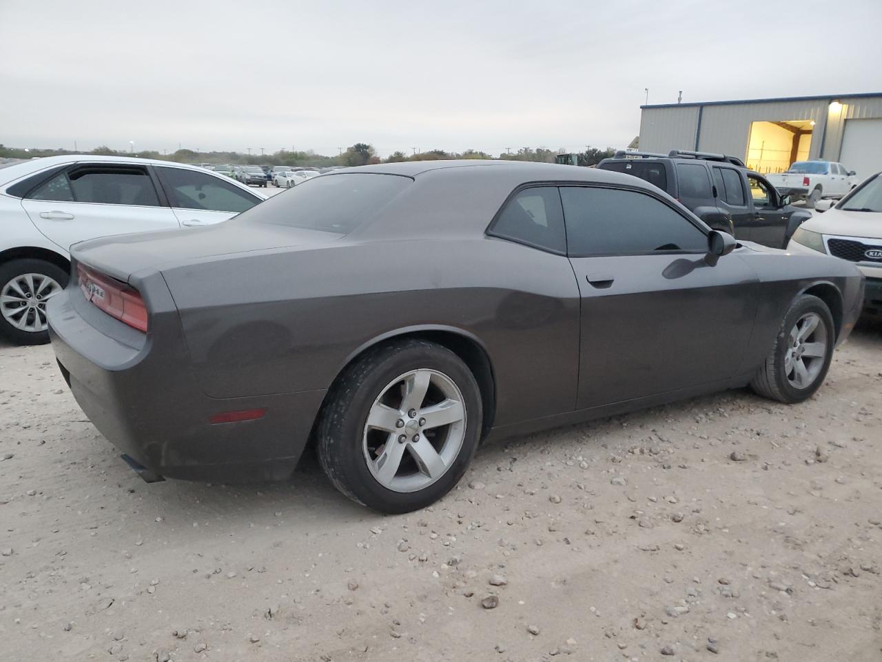 VIN 2C3CDYAG2EH258510 2014 DODGE CHALLENGER no.3