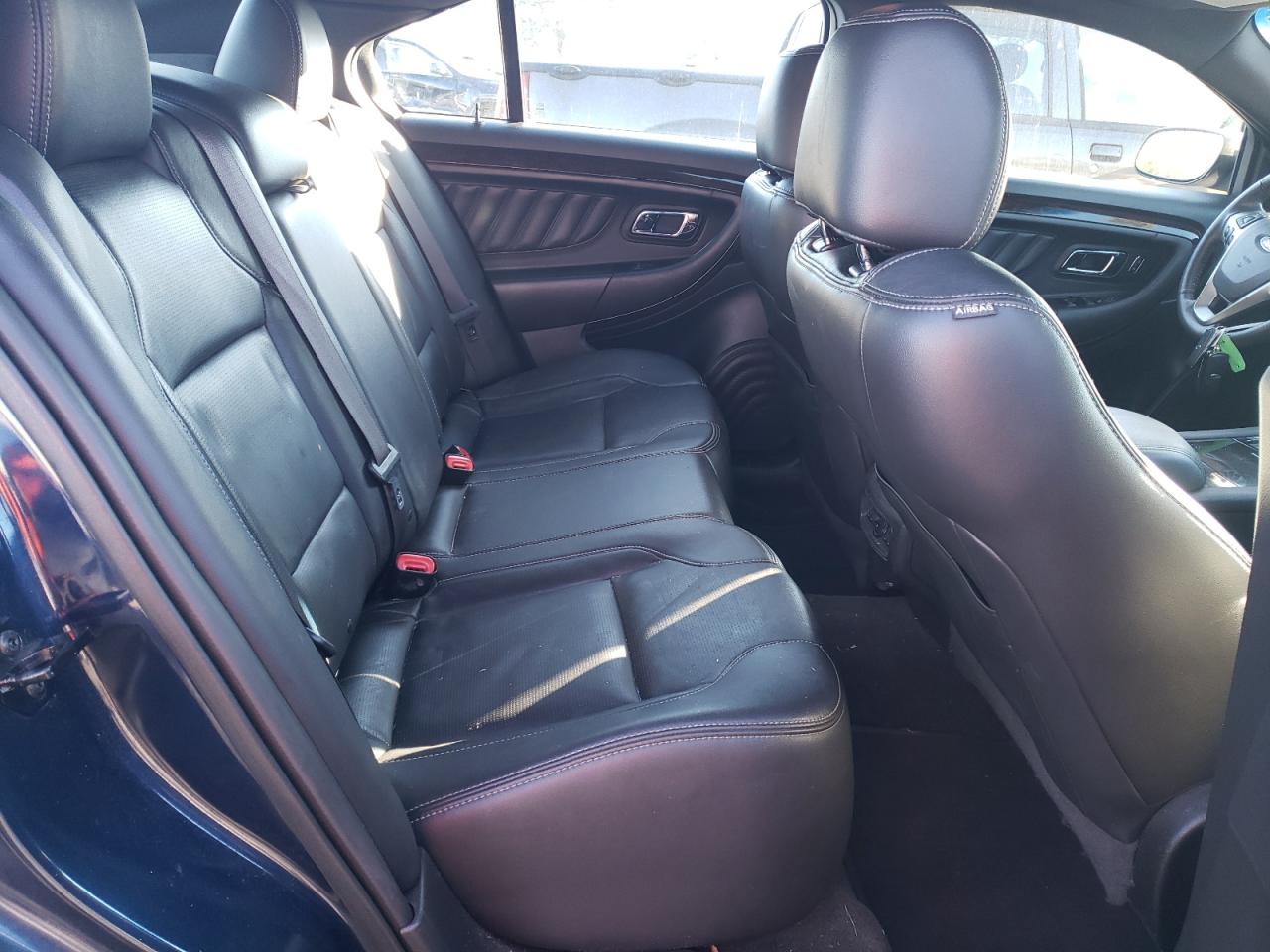 2017 Ford Taurus - Image 10