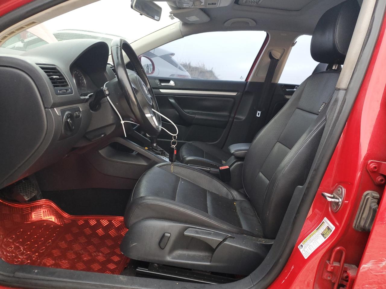 2010 Volkswagen Jetta - Image 7