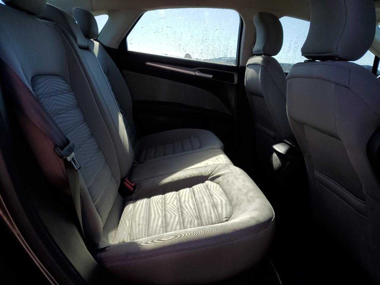 2016 Ford Fusion S VIN: 3FA6P0G74GR269563 Lot: 83979884