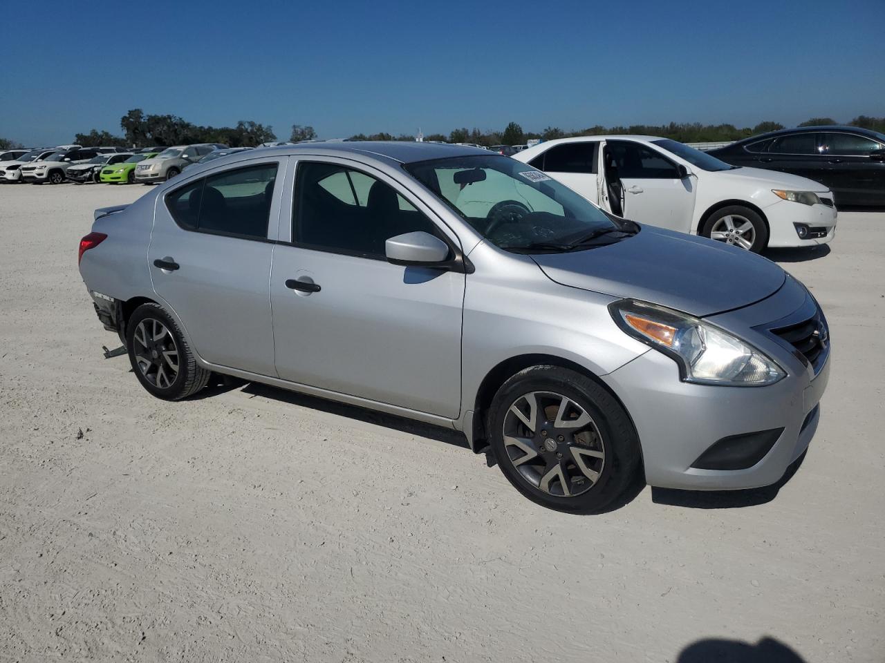 VIN 3N1CN7AP1GL824897 2016 NISSAN VERSA no.4