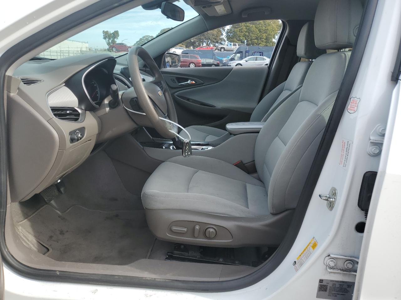 2022 Chevrolet Malibu - Image 7