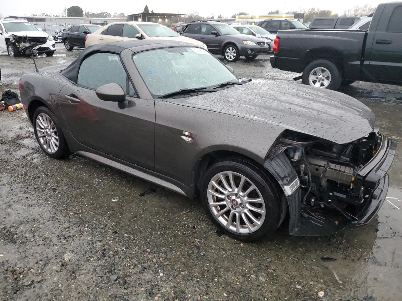 2017 Fiat 124 Spider - Image 4