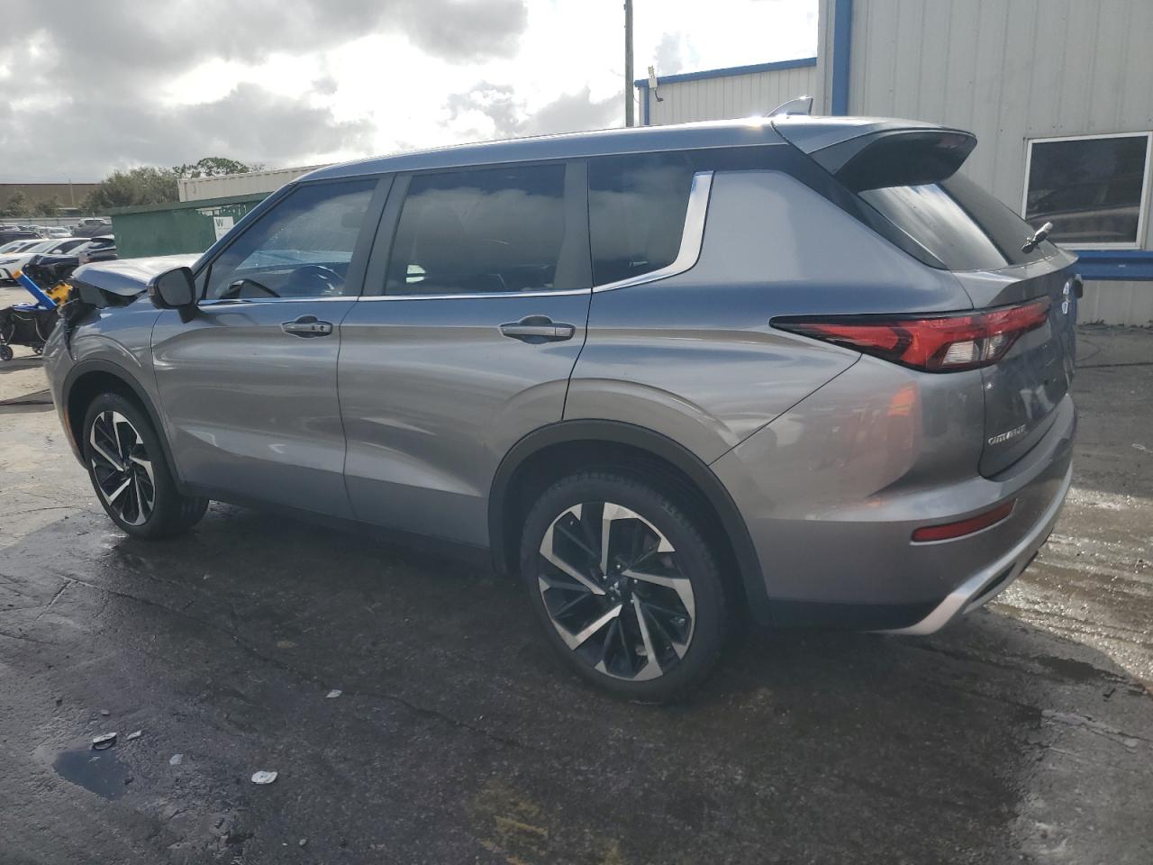 VIN JA4J4UA87NZ005746 2022 MITSUBISHI OUTLANDER no.2