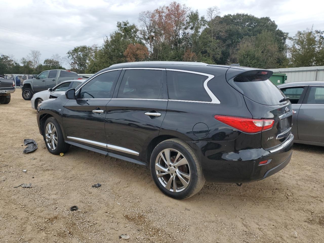 2015 Infiniti QX60 - Image 2