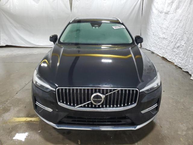  VOLVO XC60 PLUS 2023 Czarny