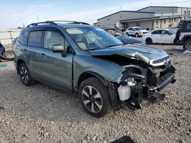  SUBARU FORESTER 2017 Зелений