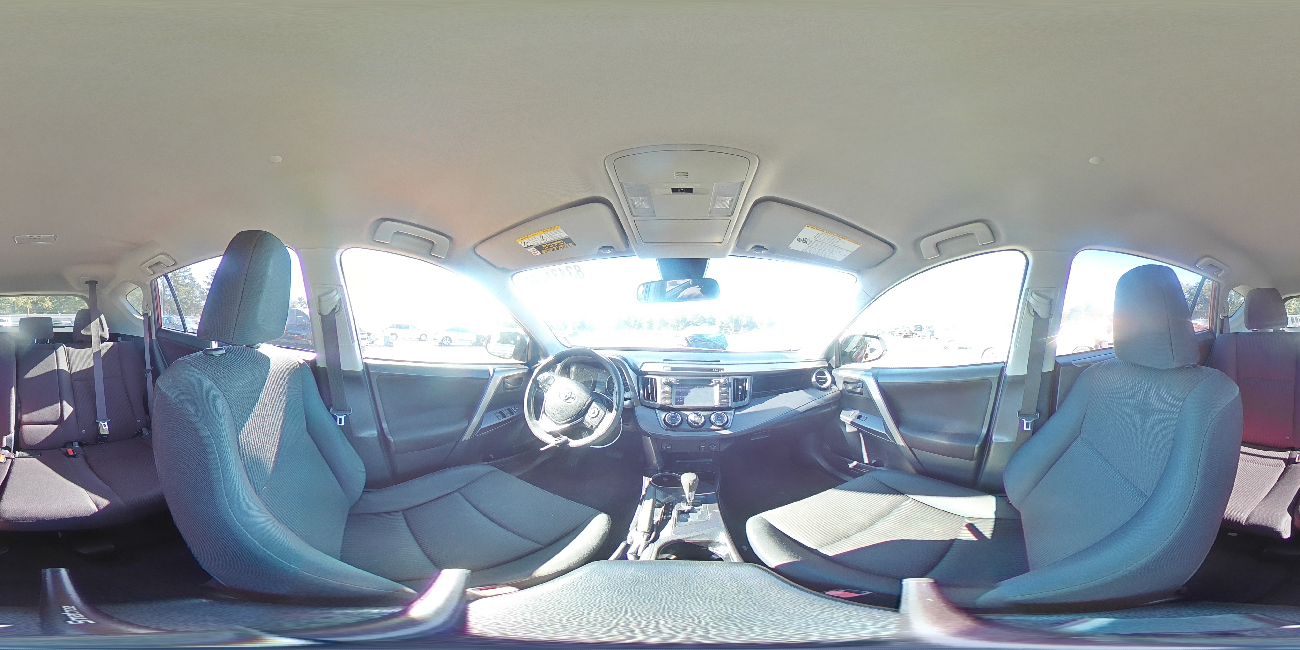 2018 Toyota RAV 4 - Image 15