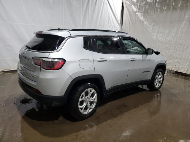  JEEP COMPASS 2024 Silver