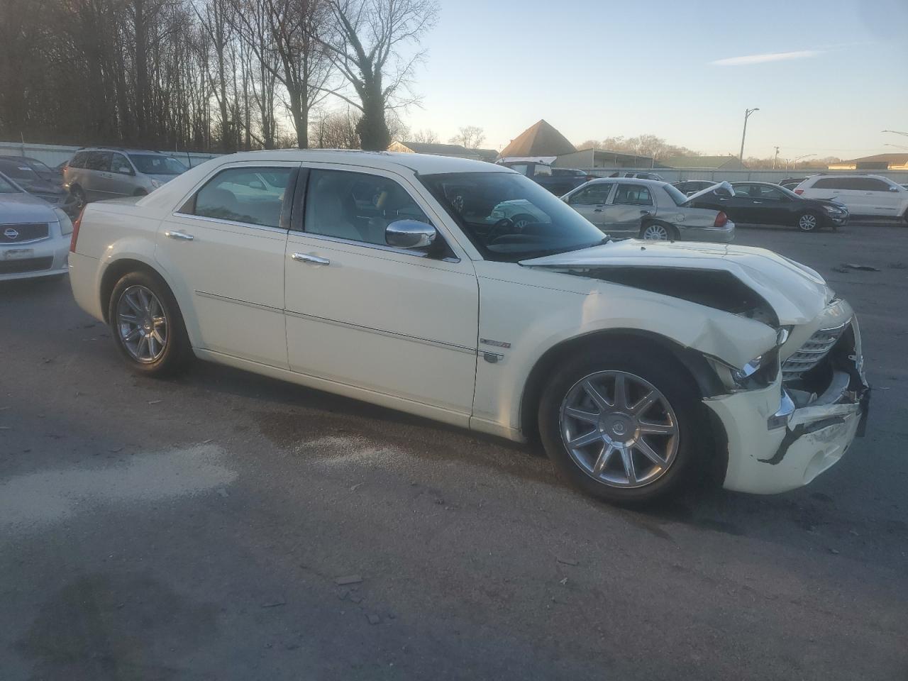 2006 Chrysler 300 - Image 4