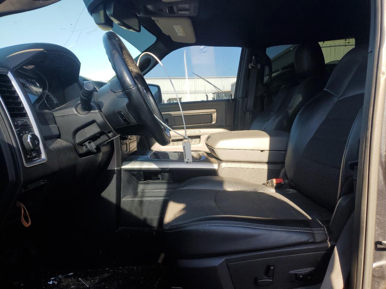 2019 RAM 1500 - Image 7