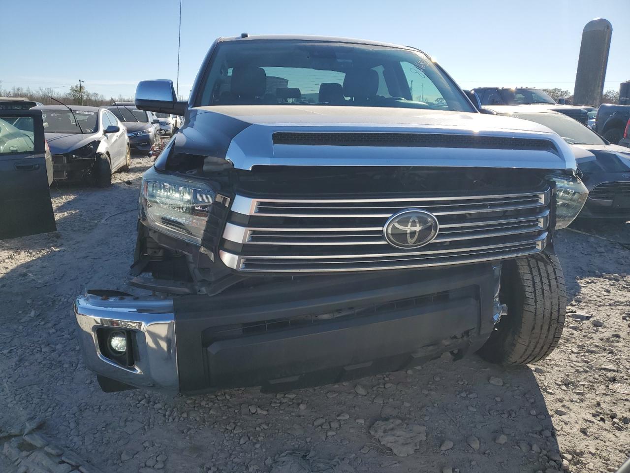 VIN 5TFHW5F13JX752279 2018 TOYOTA TUNDRA no.5