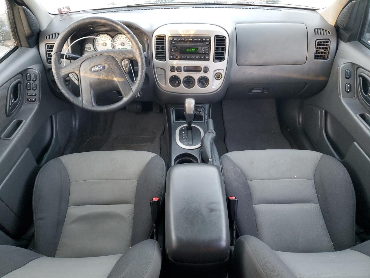 2005 Ford Escape Xls VIN: 1FMCU92Z95KD13833 Lot: 85372234
