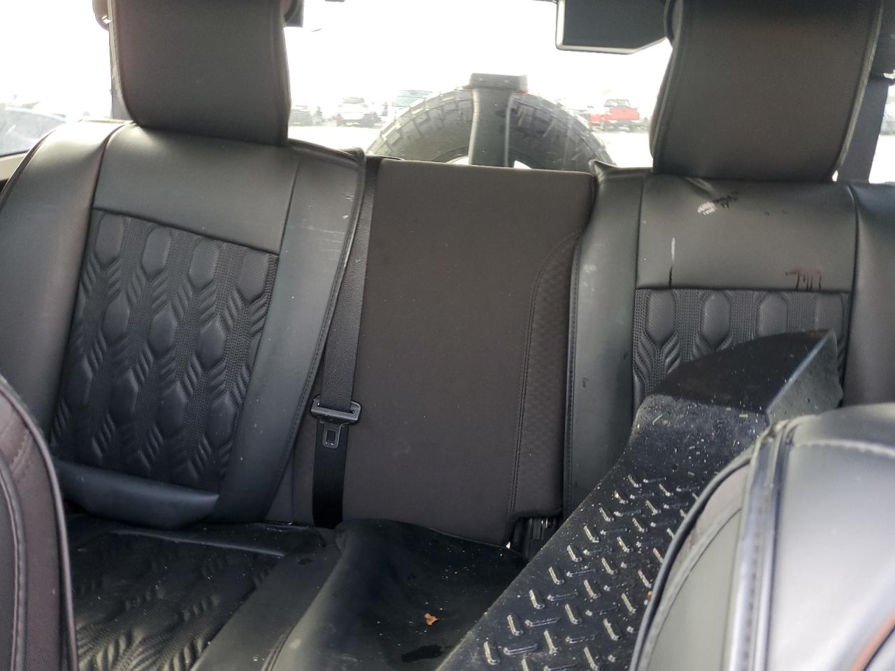 2017 Jeep Wrangler - Image 10