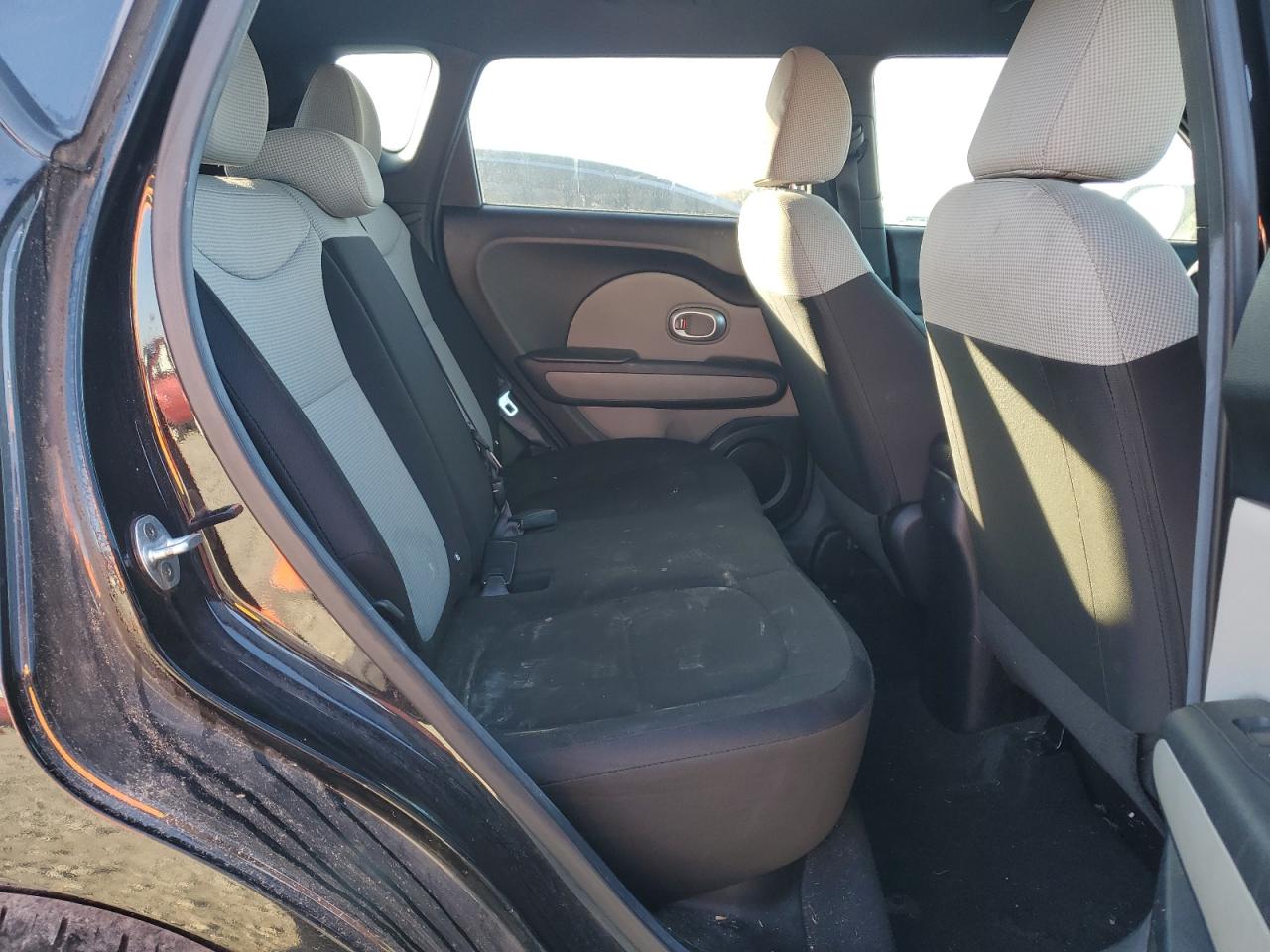 2016 Kia Soul - Image 11