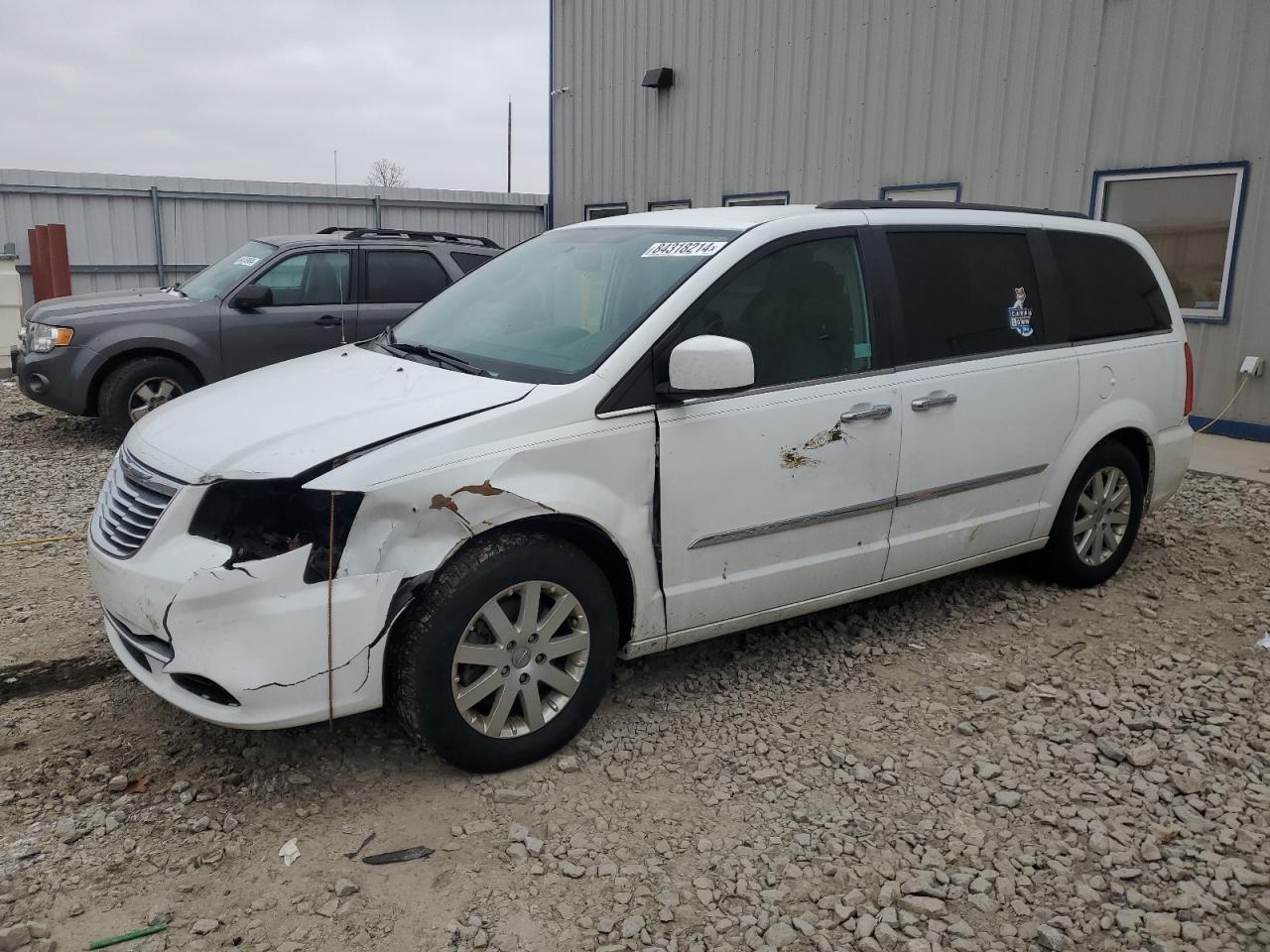 2015 Chrysler Town & Country - Image 1