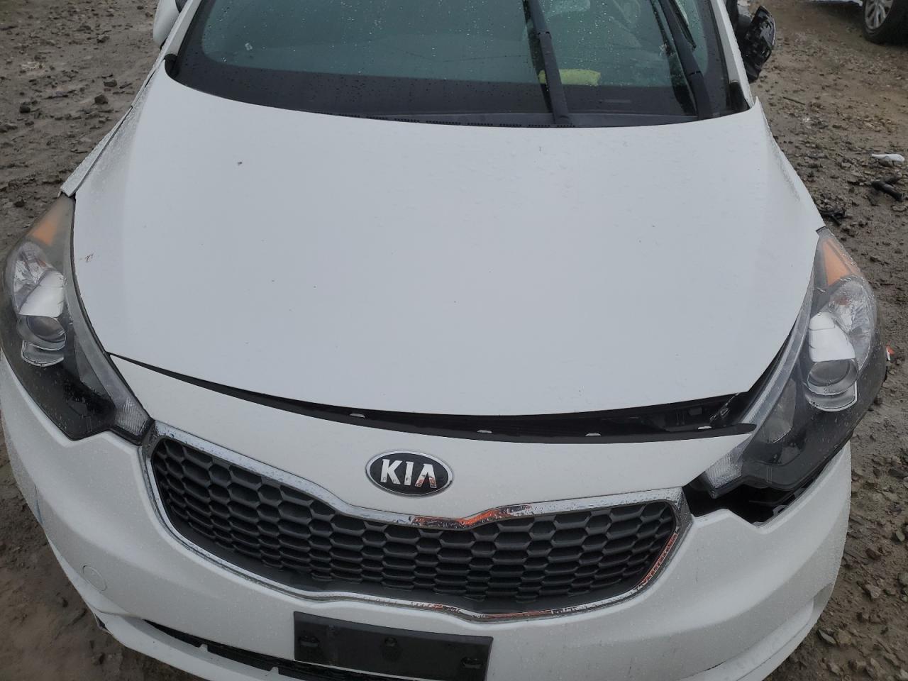 2016 Kia Forte - Image 12