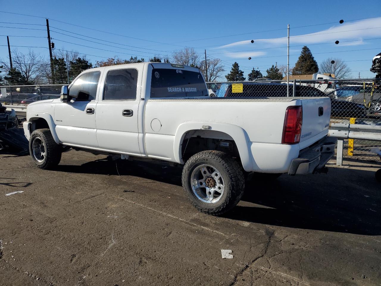 2004 Chevrolet Silverado - Image 2