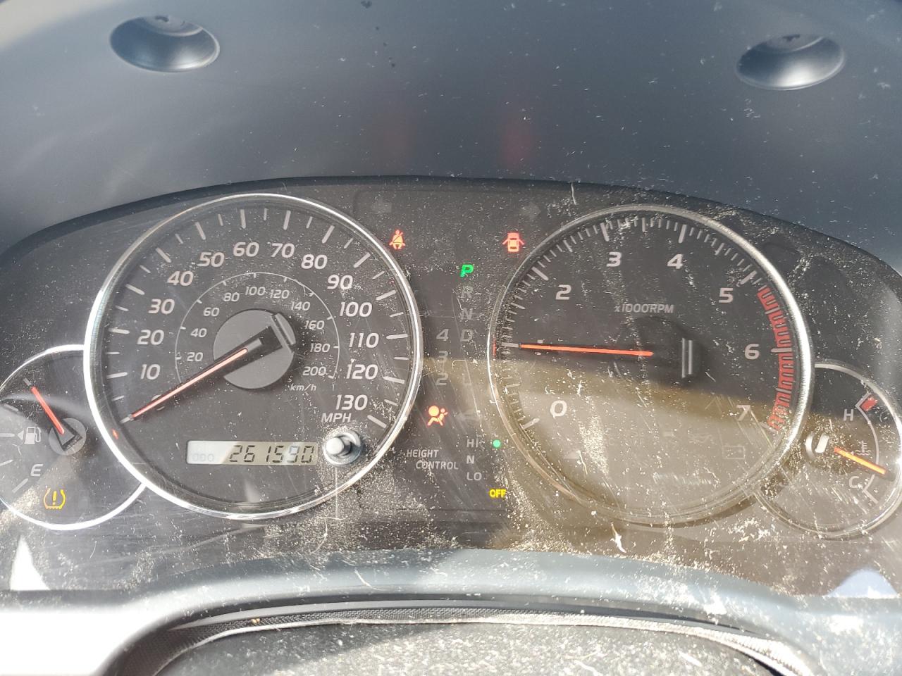 2004 Lexus GX - Image 9