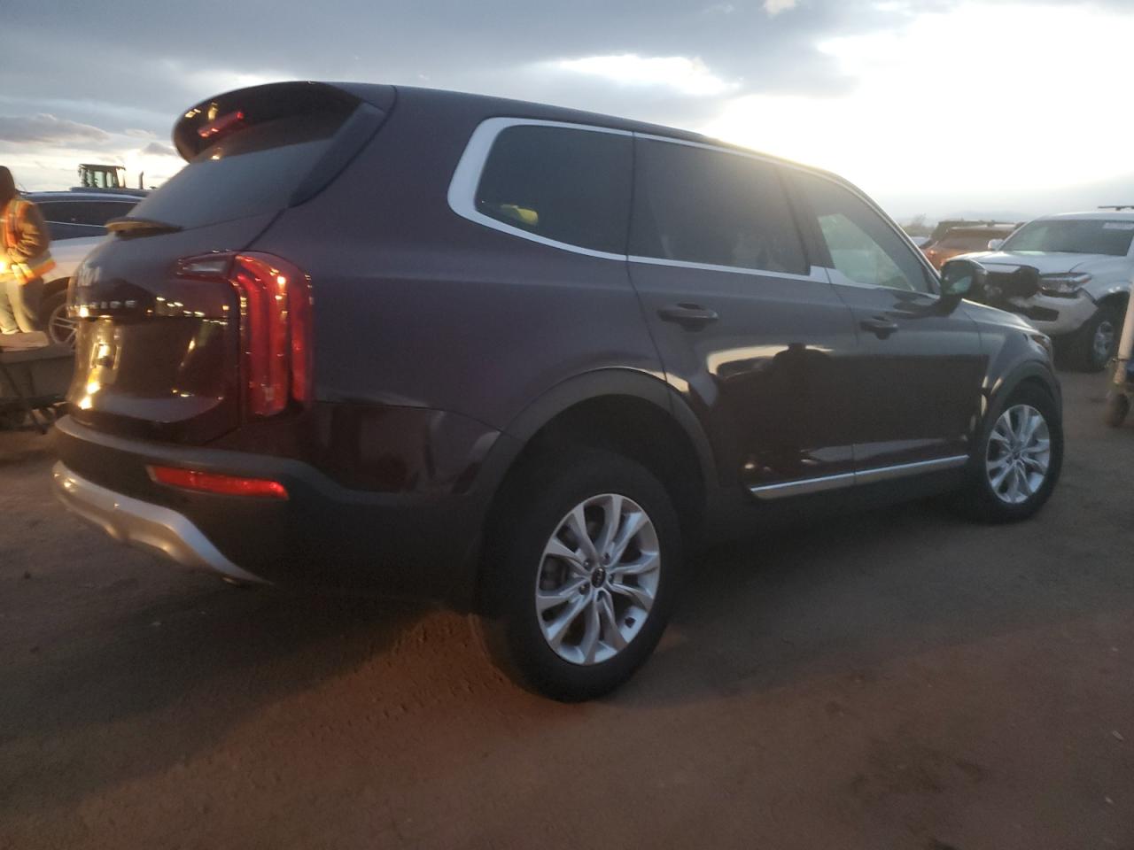 VIN 5XYP24HC1NG315597 2022 KIA TELLURIDE no.3