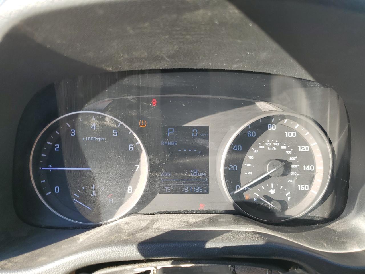2017 Hyundai Elantra - Image 9
