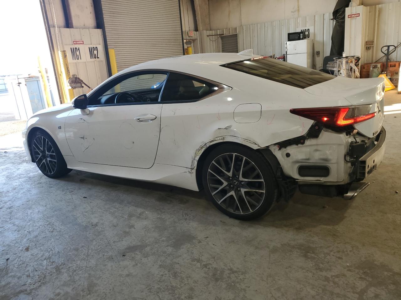 2016 Lexus RC - Image 2