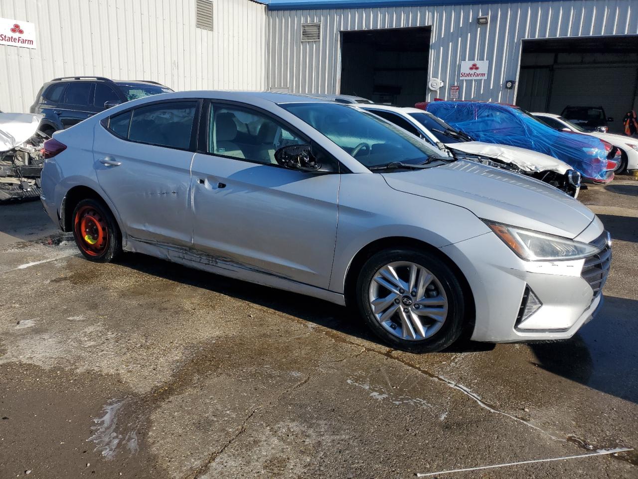 2019 Hyundai Elantra - Image 4