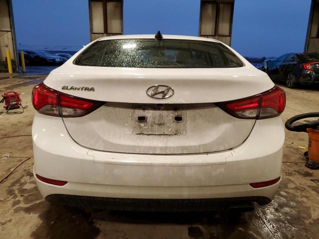  HYUNDAI ELANTRA 2015 Белый