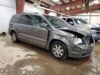 2010 Chrysler Town & Country Touring Plus للبيع في Lansing، MI - Front End