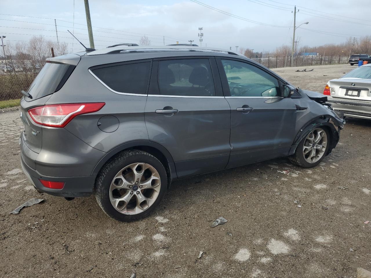 VIN 1FMCU9J94EUA96374 2014 FORD ESCAPE no.3