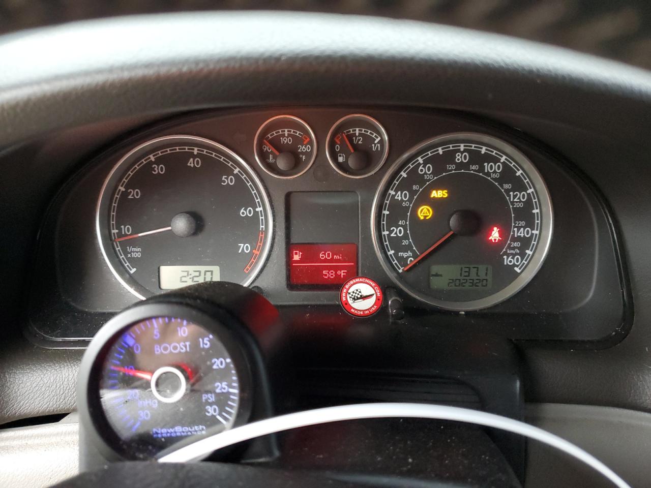 2004 Volkswagen Passat - Image 9