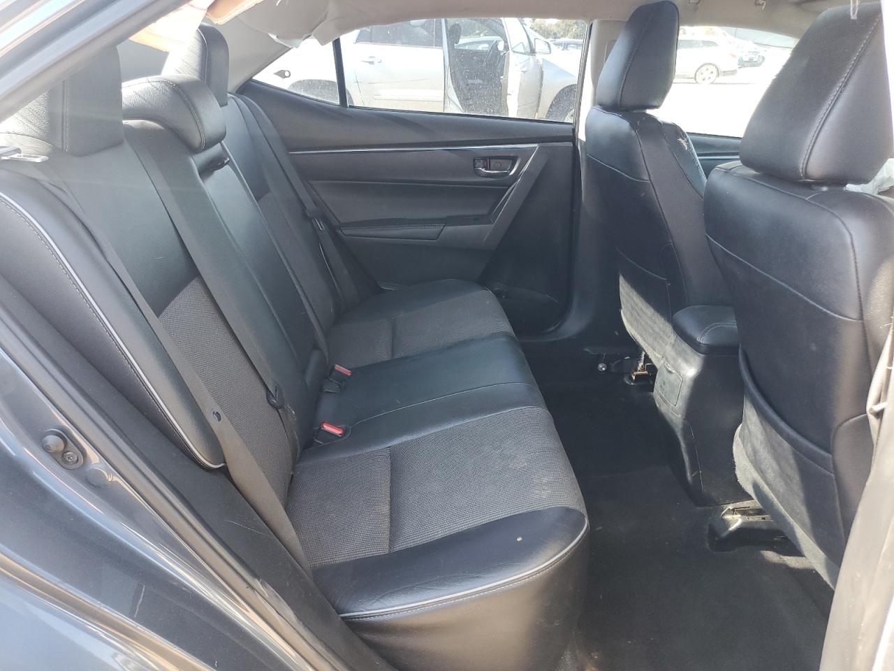 2015 Toyota Corolla - Image 10