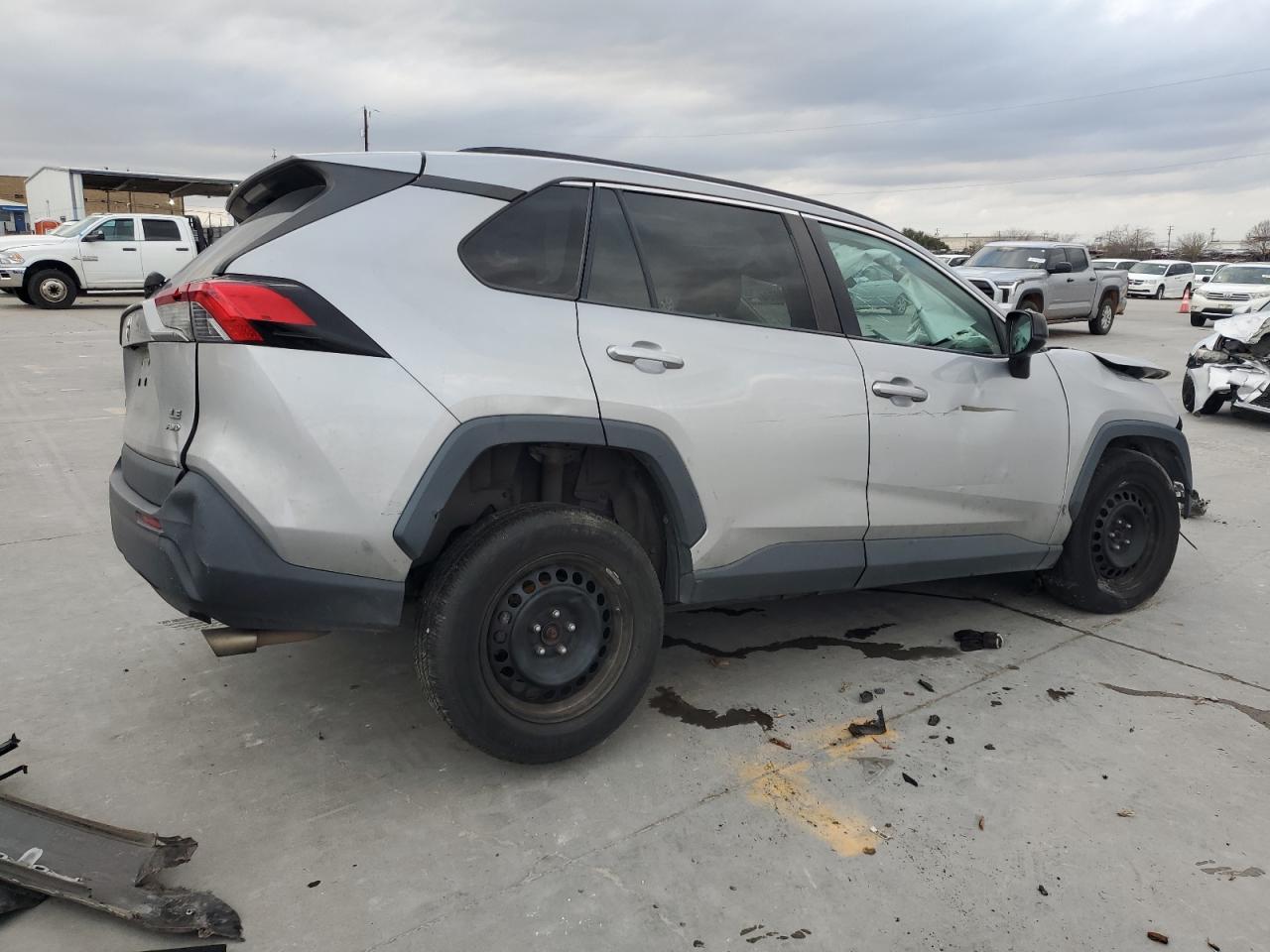 2019 Toyota RAV 4 - Image 3