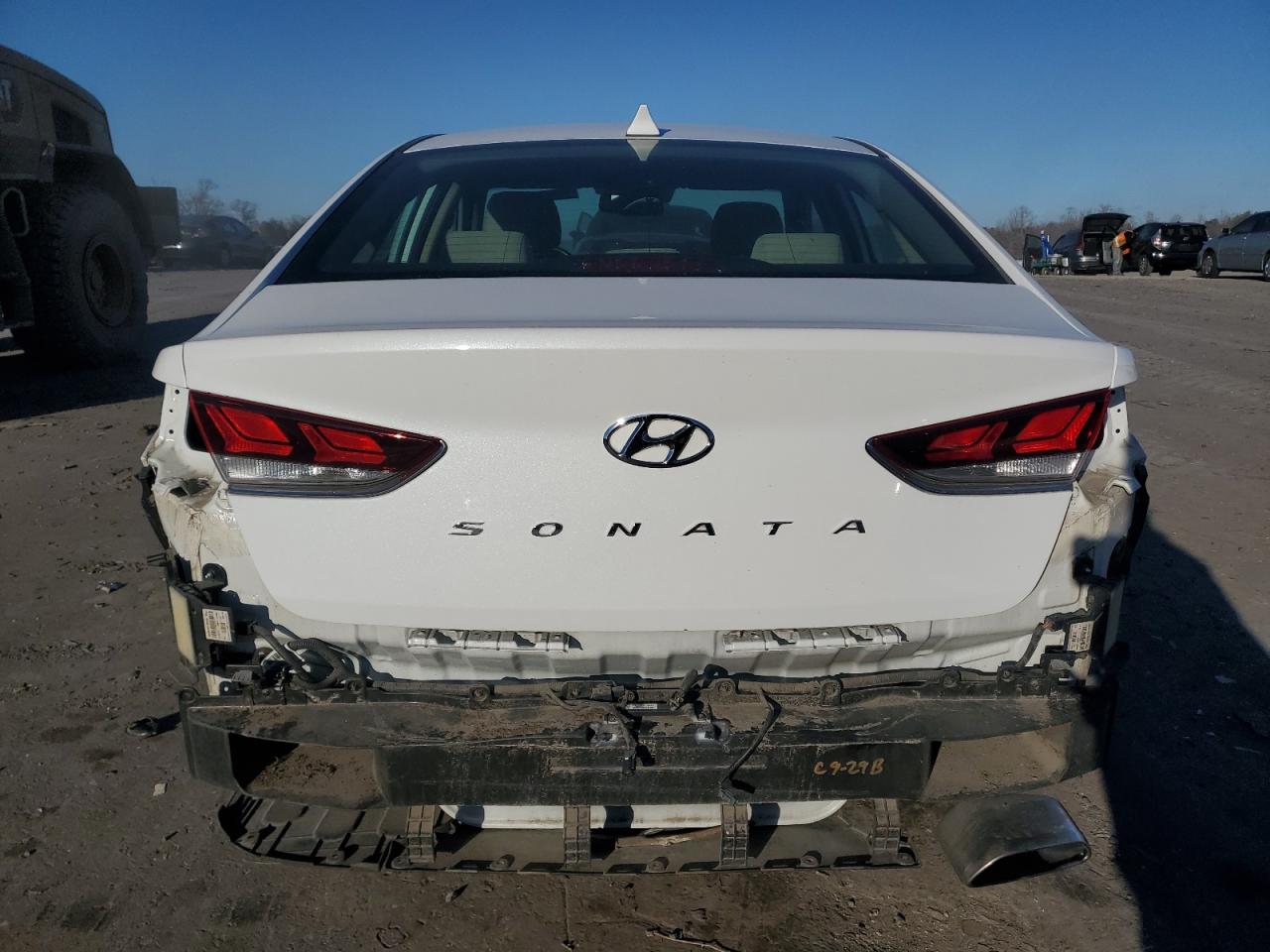 2018 Hyundai Sonata - Image 6