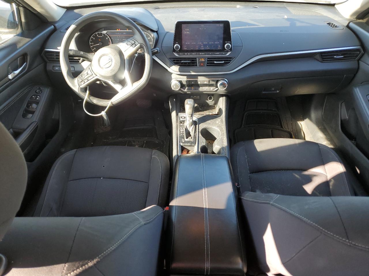 2020 Nissan Altima - Image 8