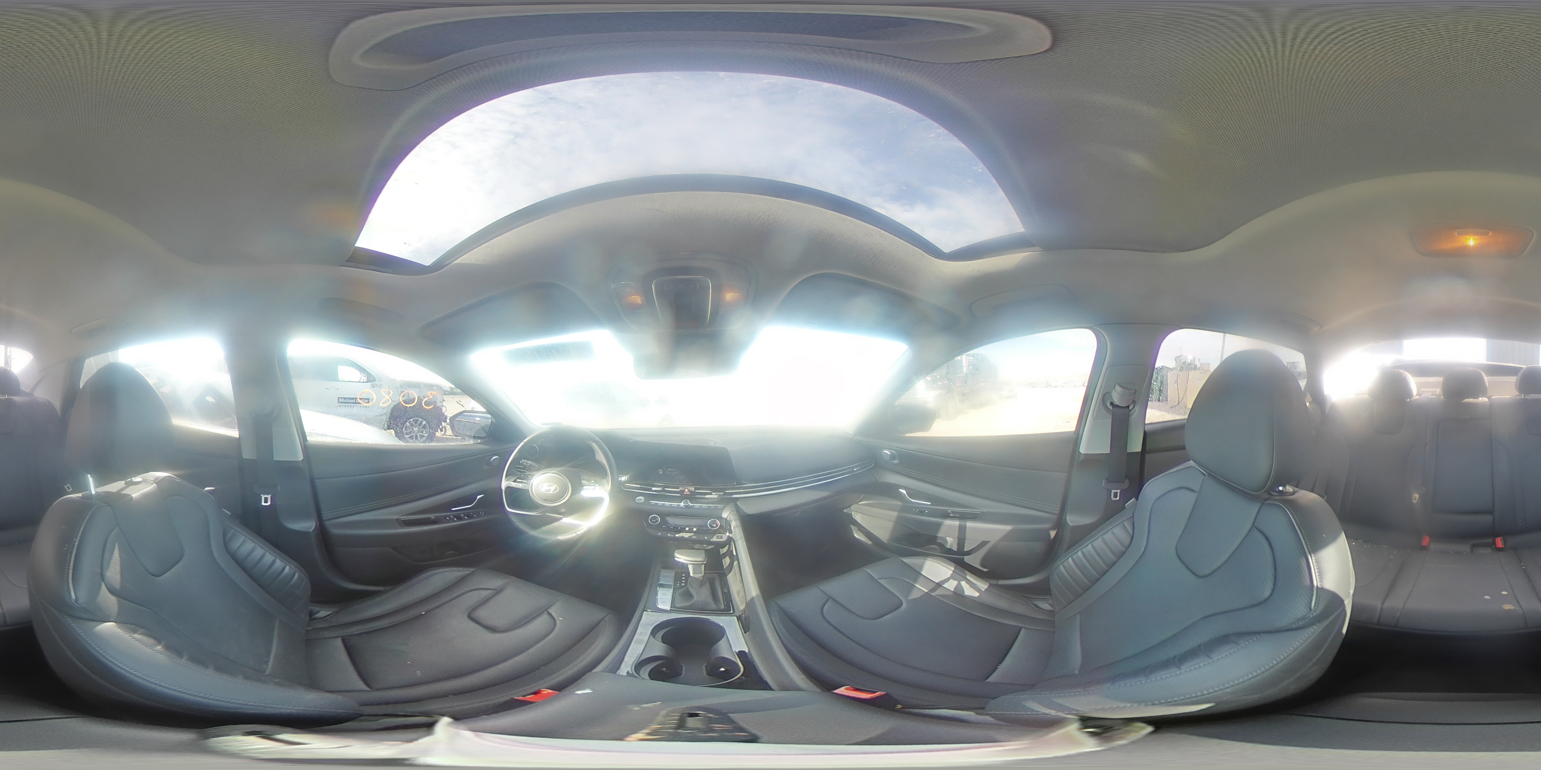 2024 Hyundai Elantra - Image 13