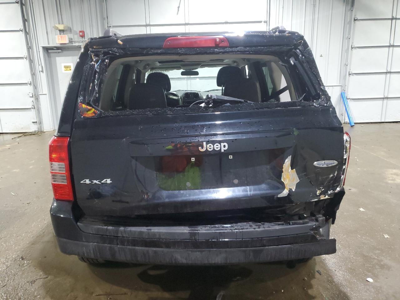 2015 Jeep Liberty (Patriot) - Image 6