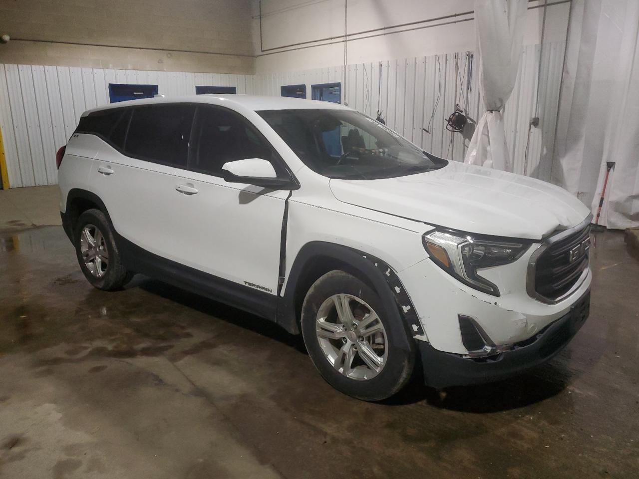 2018 GMC Terrain - Image 4