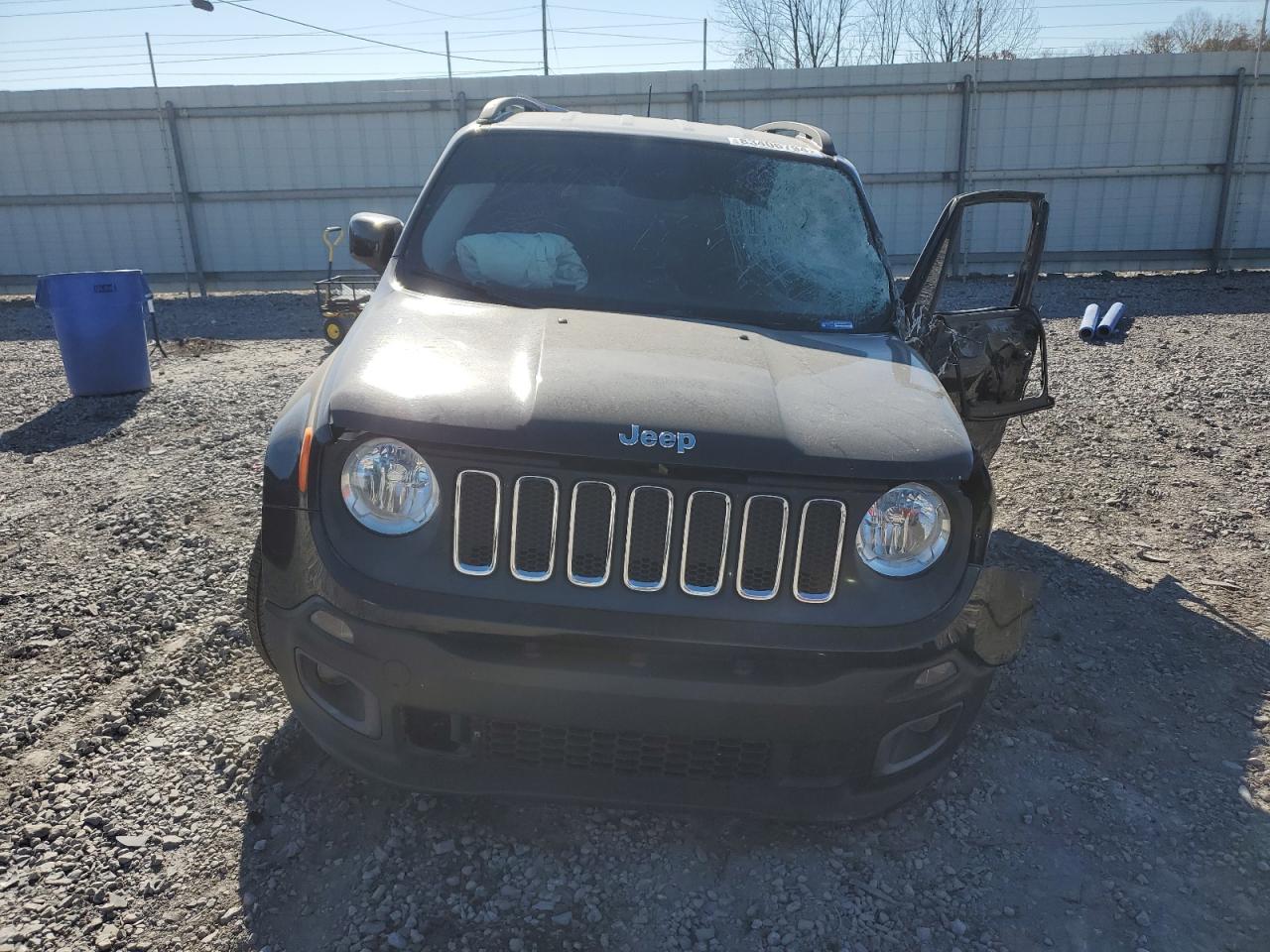 VIN ZACCJABT2GPC66888 2016 JEEP RENEGADE no.5