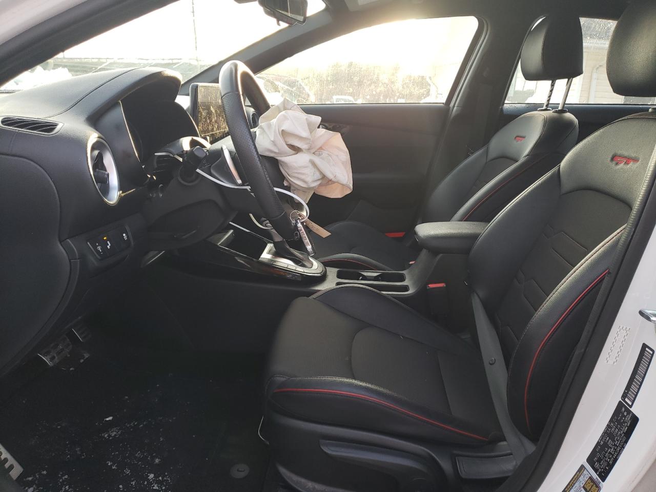 2024 Kia Forte - Image 7