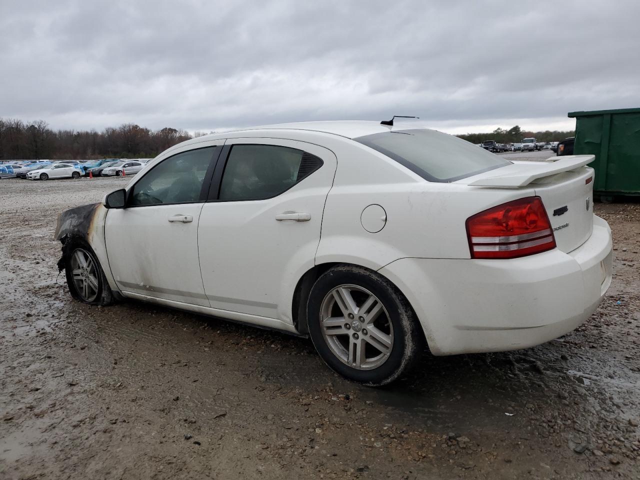 2009 Dodge Avenger - Image 2